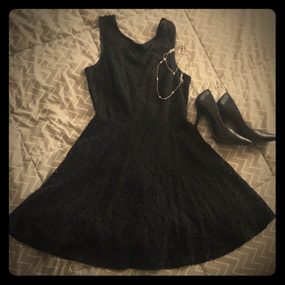 🖤 Beautiful black lace Dress 🖤 - Picture 1 of 6